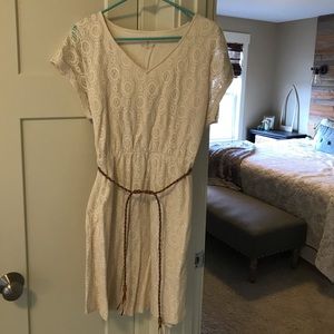 Cute dress with brown belt accent